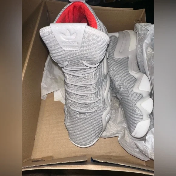 Adidas Crazy 8s (New in Box) - Picture 2 of 2